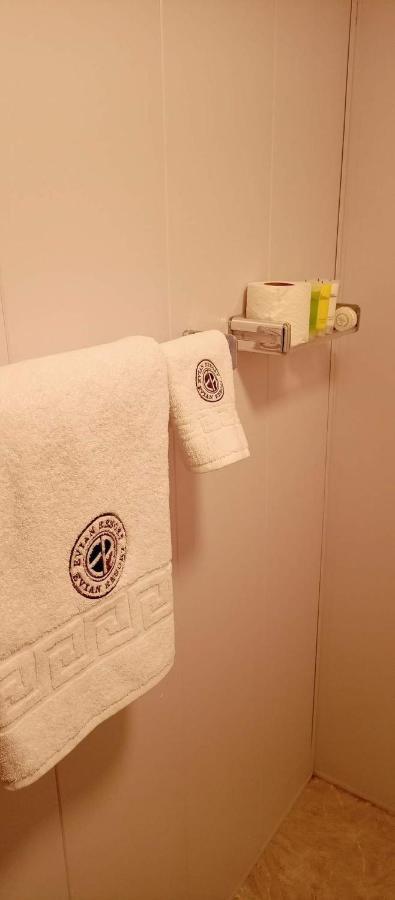 Evian Resort ‘Ajlūn Eksteriør billede